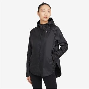 Nike Women' Run Division Essential Black Running Jacket DN4578-010